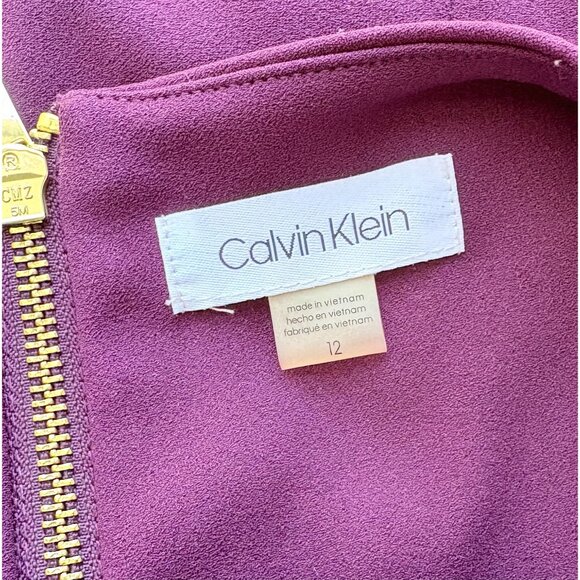 Calvin Klein Sleeveless Maroon Sheath Dress With Back Zipper & Fitted Silhouette - Picture 7 of 7